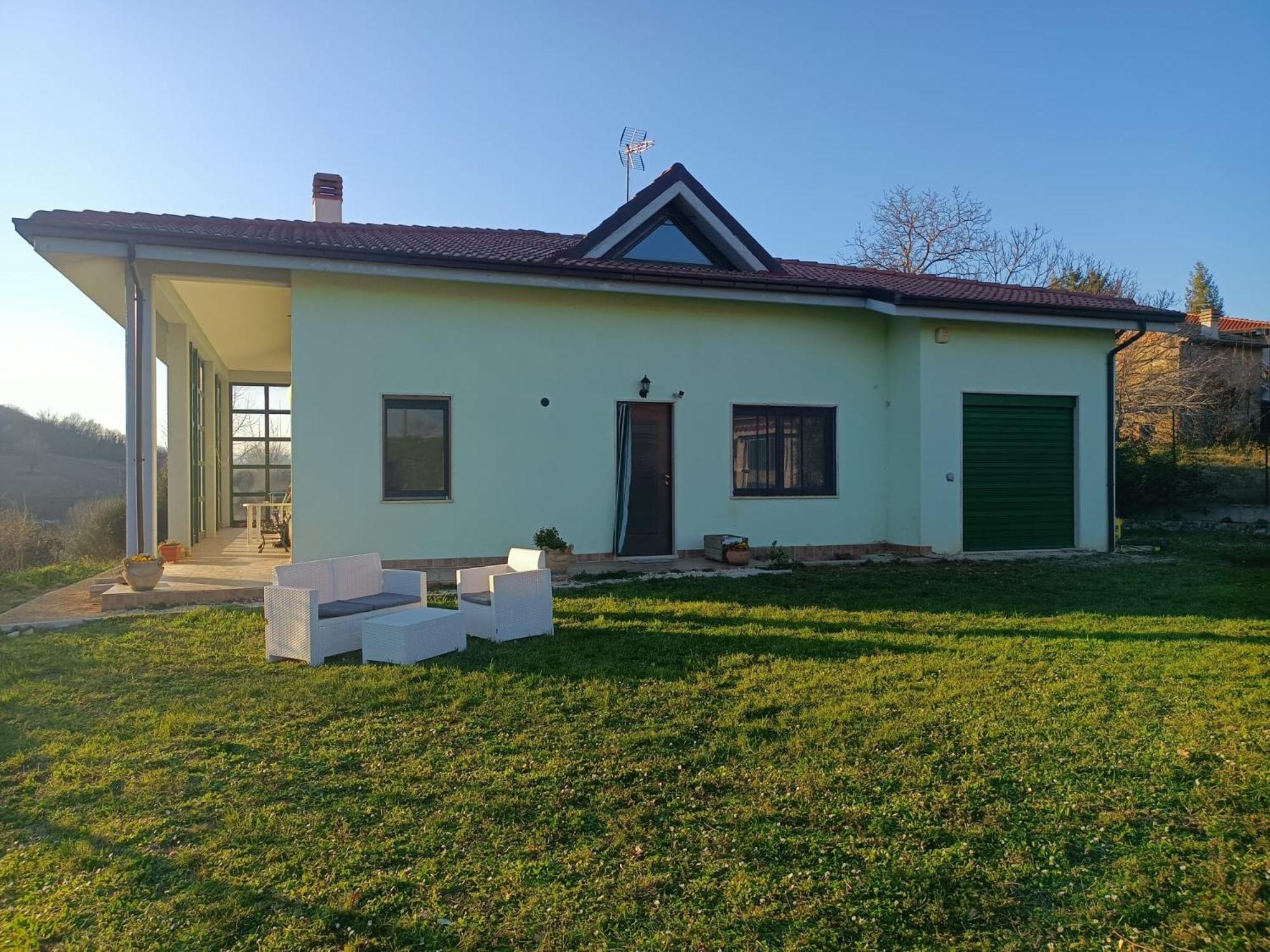 Pia'S House Garden Apartment Campobasso Exterior foto